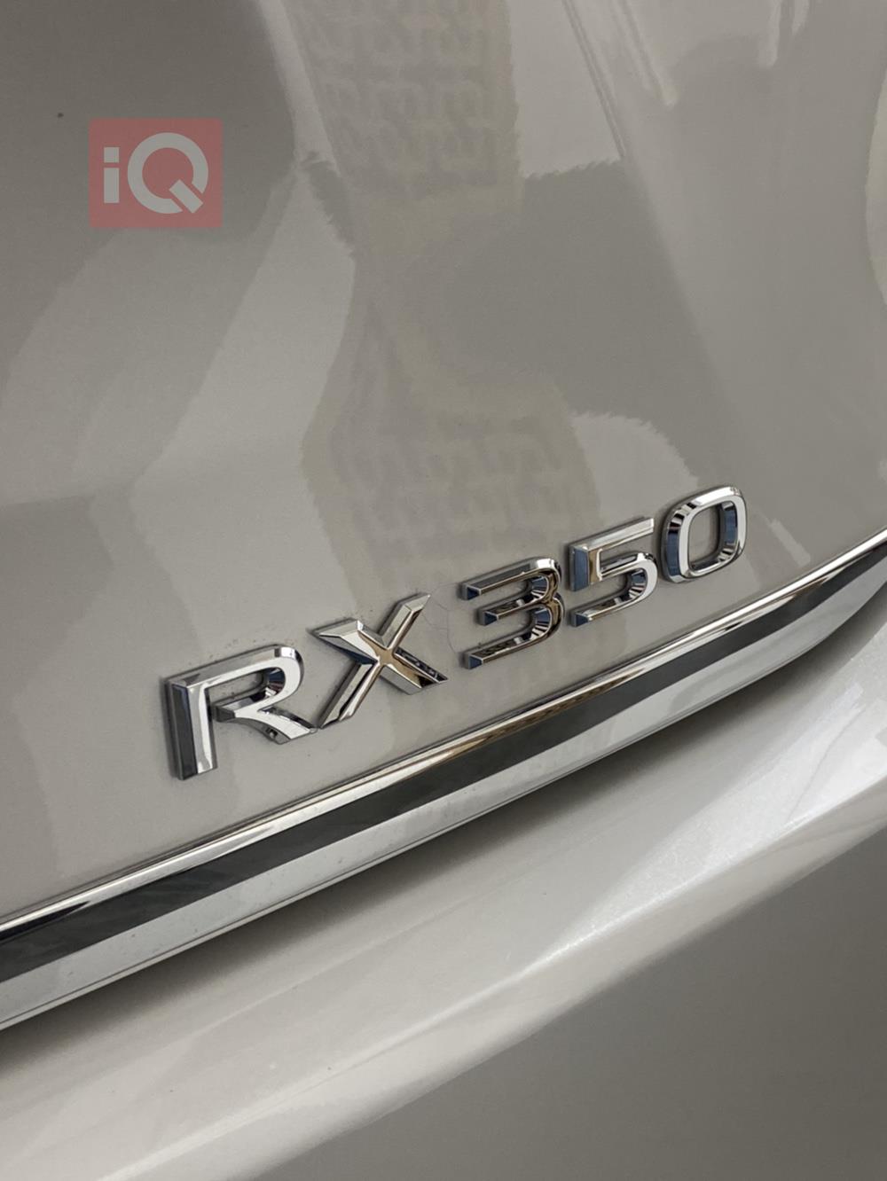 لێکزس RX